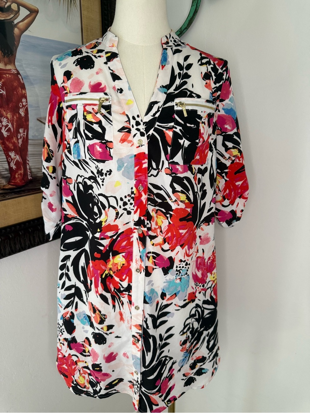 bebe White Floral Print Button-Back Tunic with Red, Black & Pink Accents